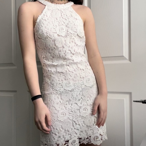 Lulu's White Lace Highneck Formal/Homecoming Dress - Picture 2 of 4